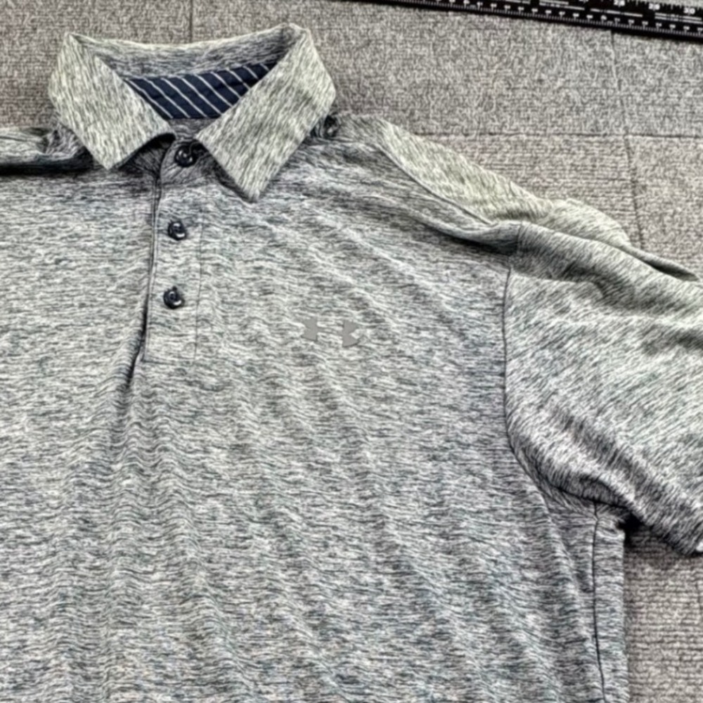 Under Armour Mens HeatGear Polo Shirt Medium Grey Space Dye Heather Loose Fit